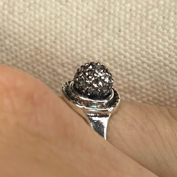 Sparkly Crystal Stone Ring - Picture 6 of 14